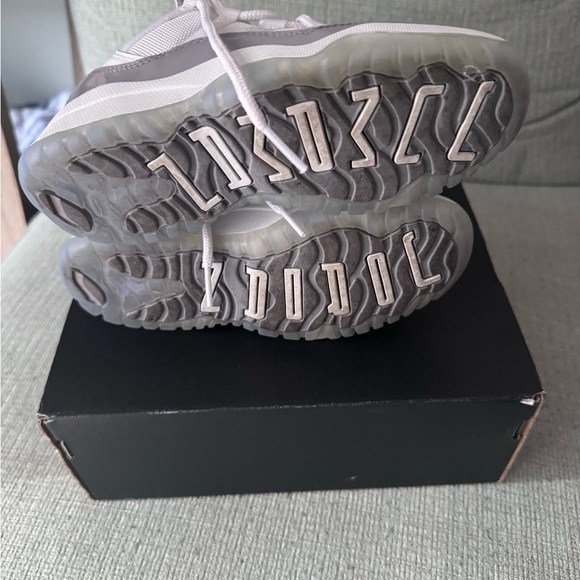 Jordan 11 Retro Low - Picture 7 of 7